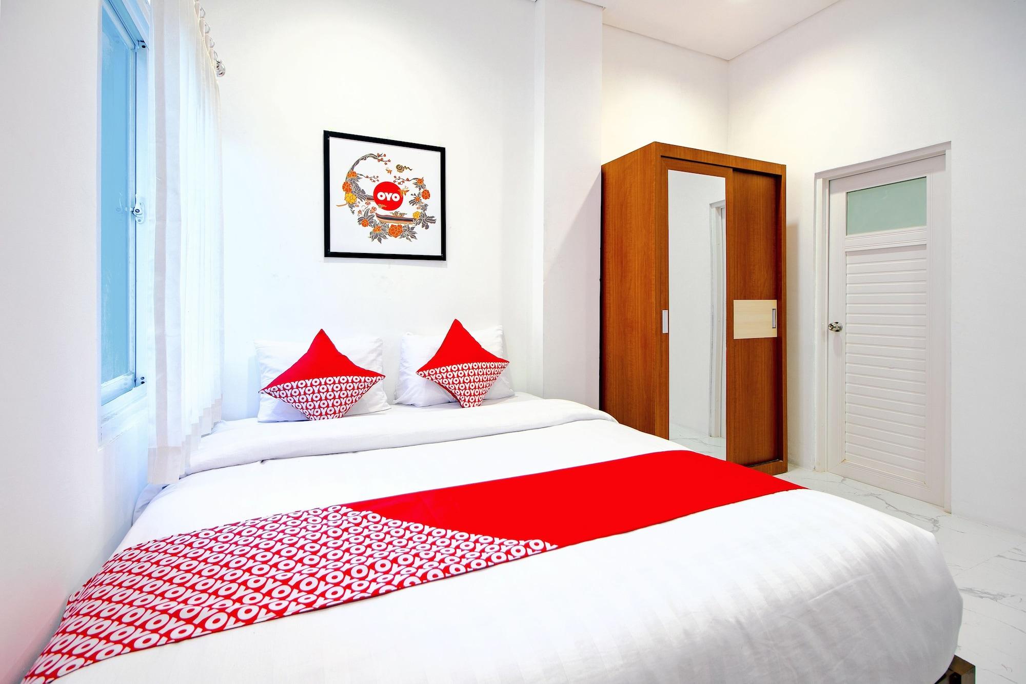 Super Oyo 13I9 88 Exclusive Guesthouse Kejayan Buitenkant foto